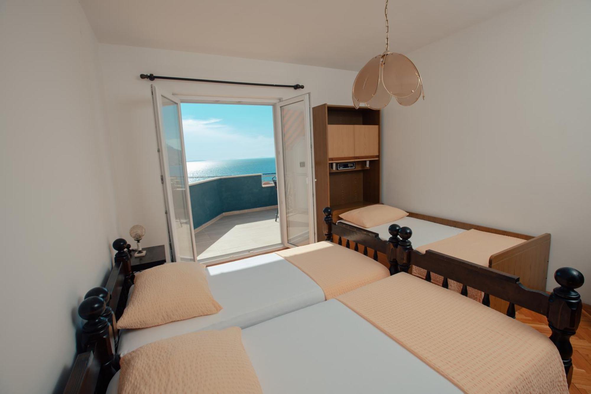 Apartmani Miljak אומיס מראה חיצוני תמונה