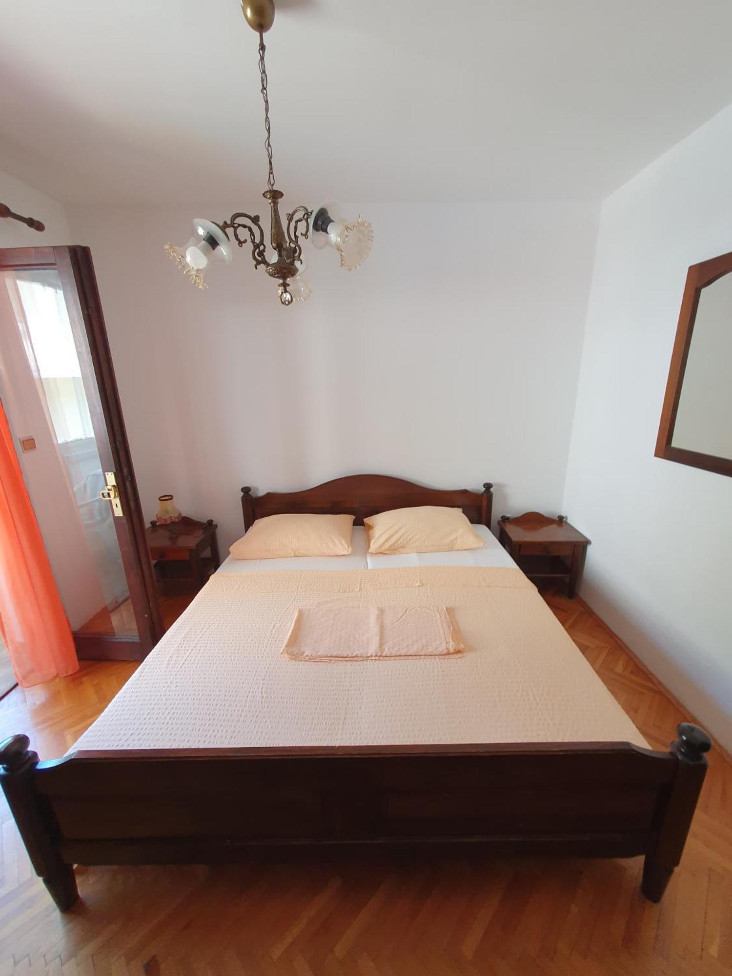 Apartmani Miljak אומיס מראה חיצוני תמונה