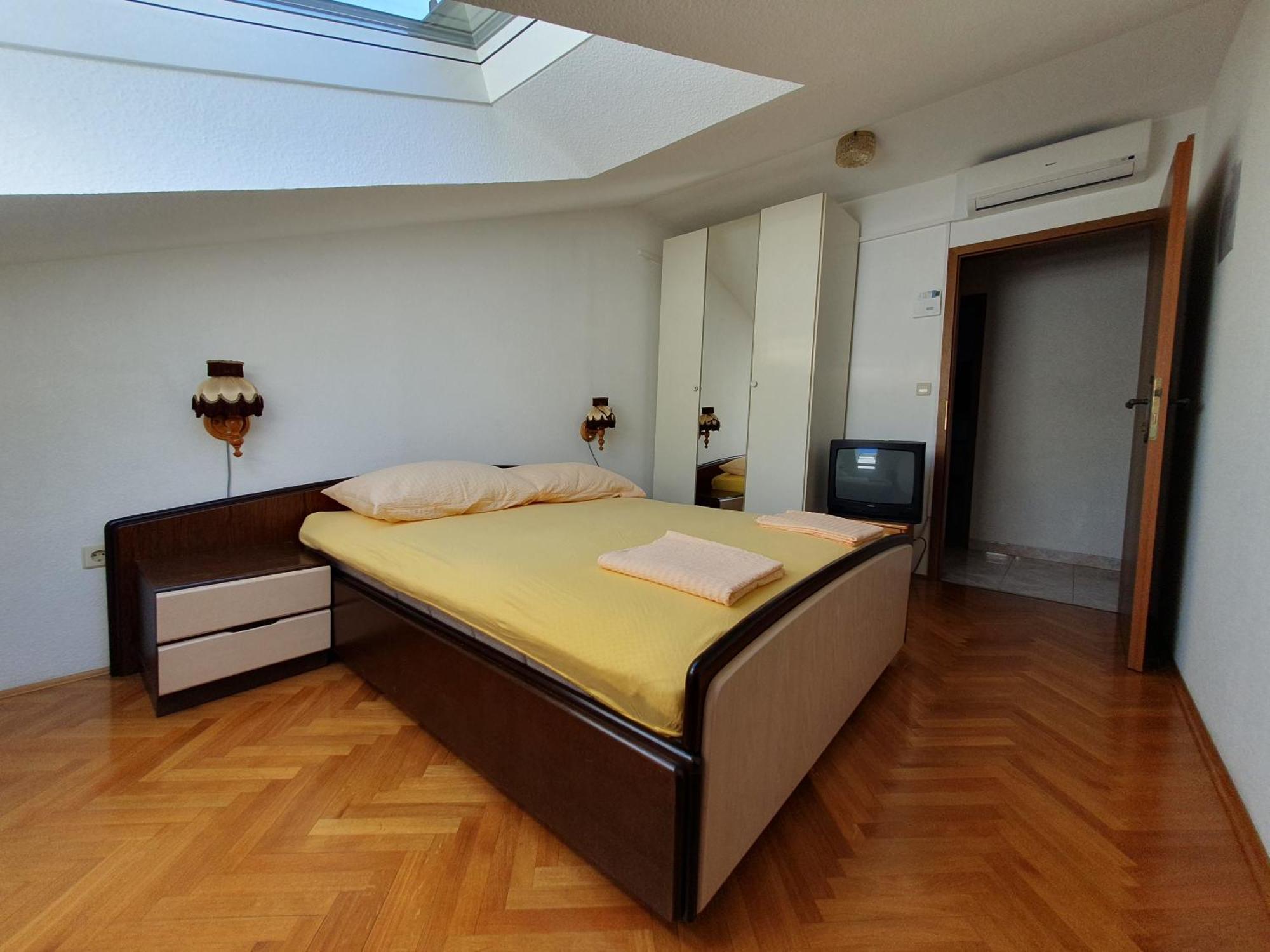 Apartmani Miljak אומיס מראה חיצוני תמונה