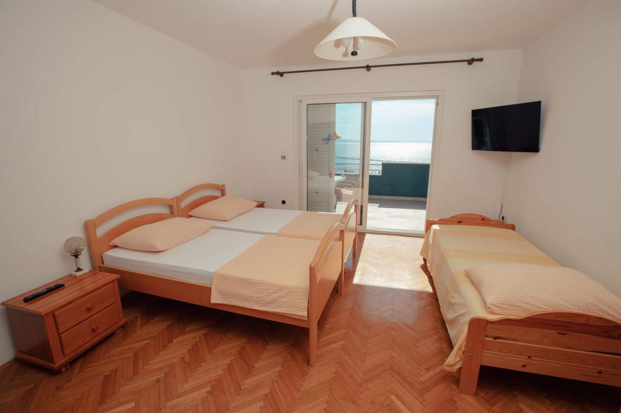 Apartmani Miljak אומיס מראה חיצוני תמונה