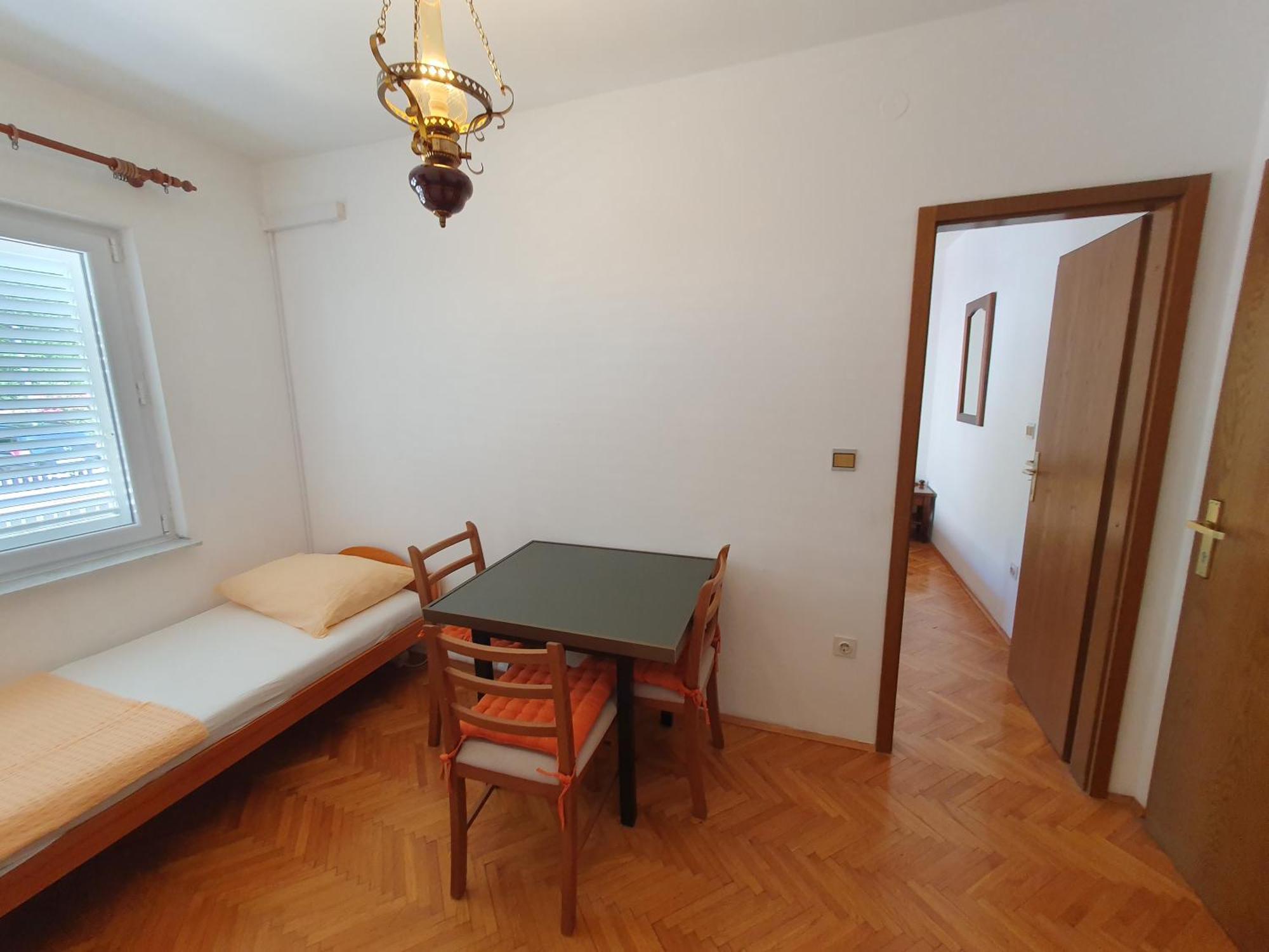 Apartmani Miljak אומיס מראה חיצוני תמונה