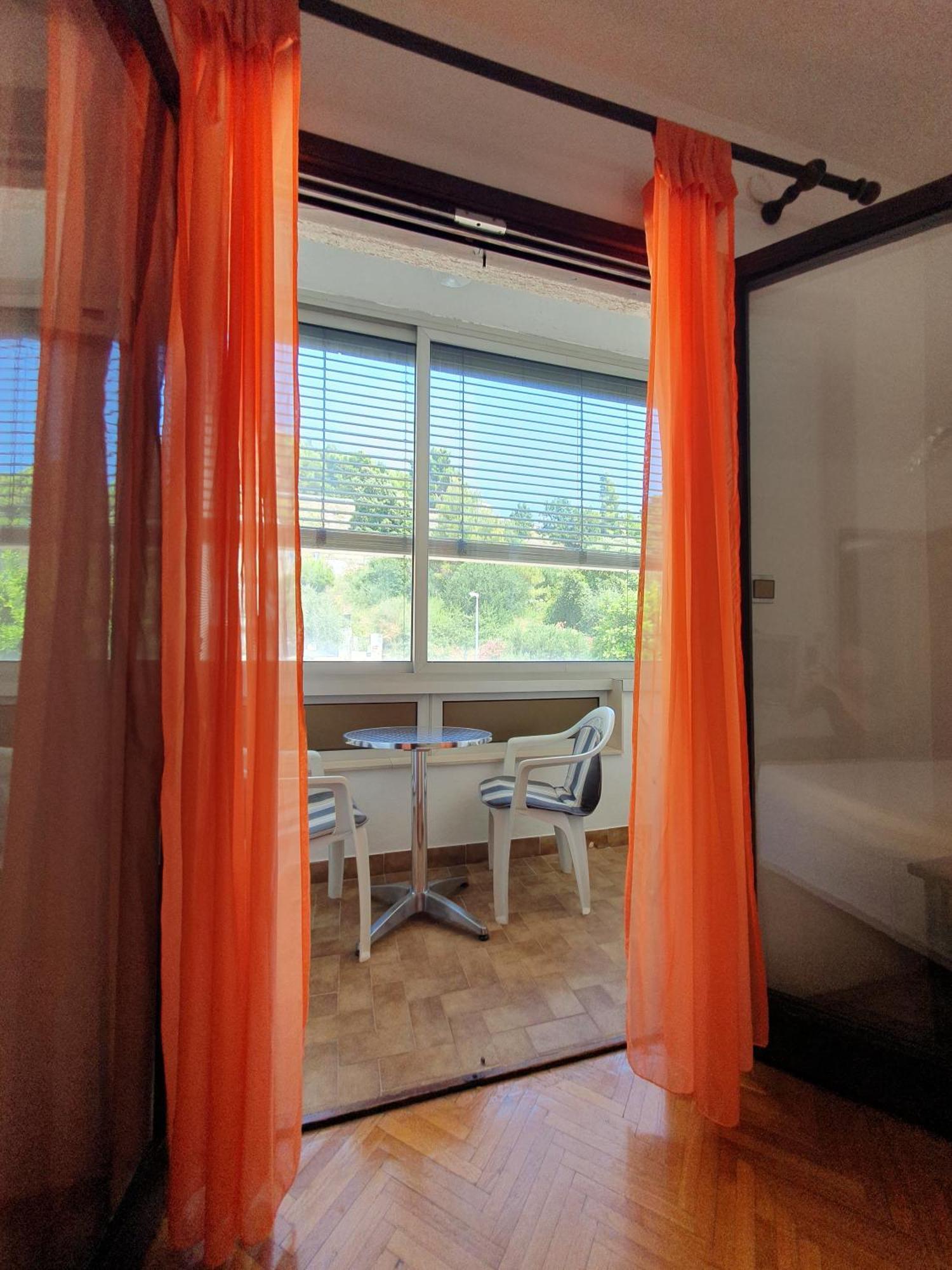 Apartmani Miljak אומיס מראה חיצוני תמונה