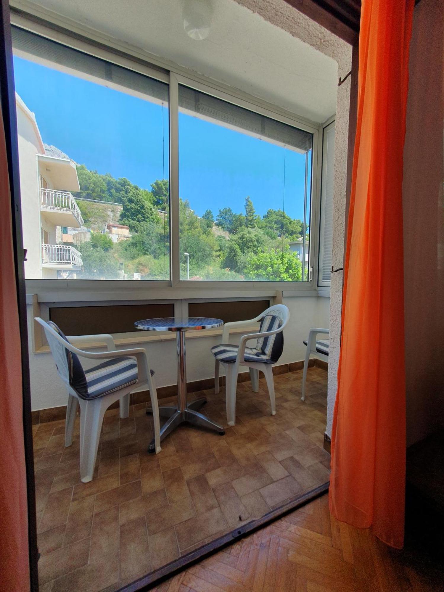 Apartmani Miljak אומיס מראה חיצוני תמונה